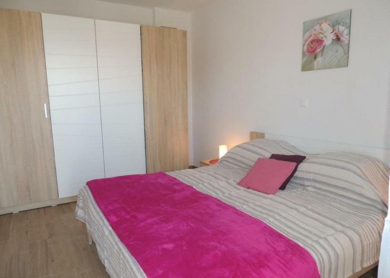 Apartments Kamelija Malinska Luaran gambar